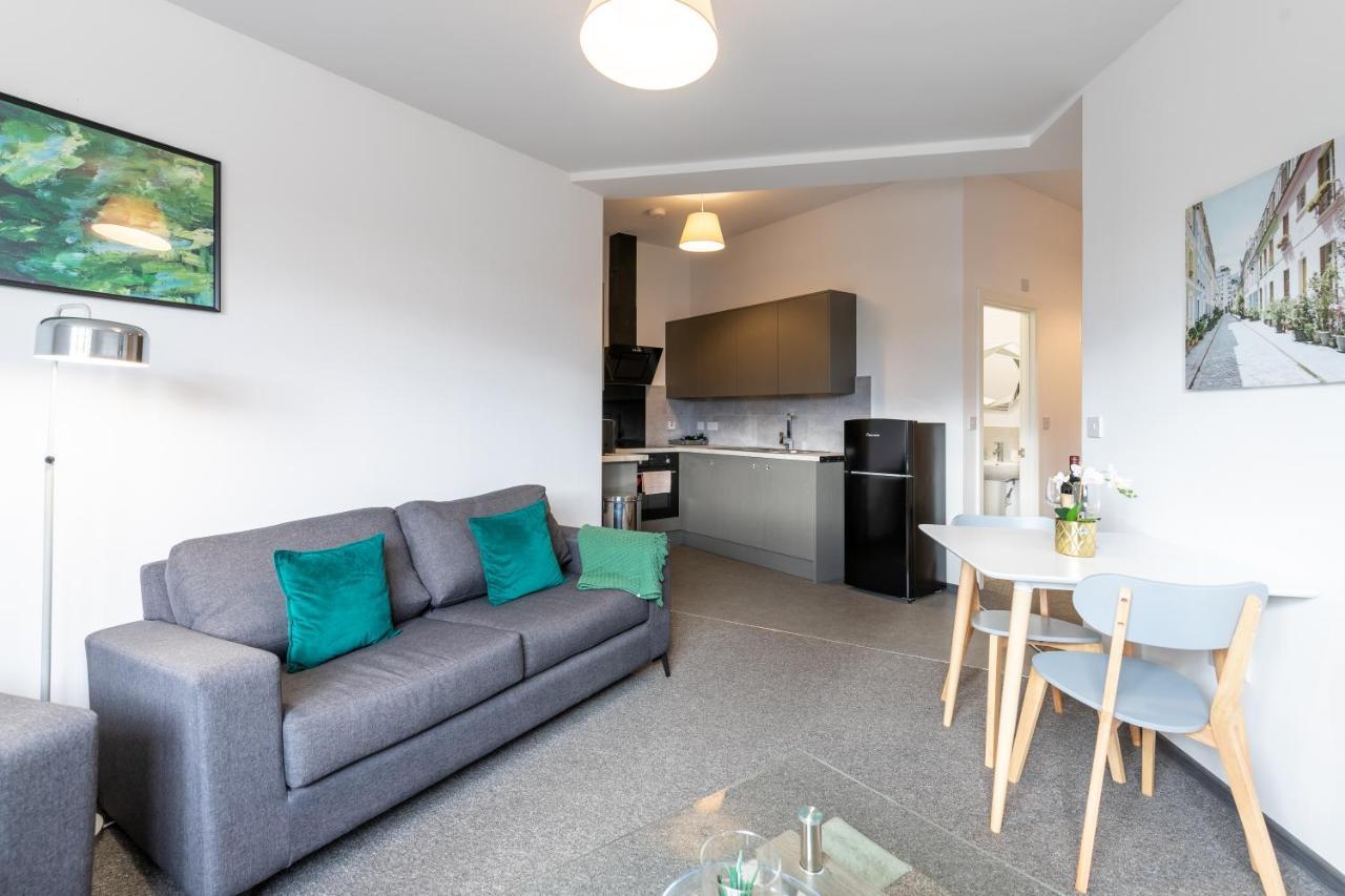 The Eldern - Spacious, Netflix, Free Parking, Close To A1 Peterborough Exterior photo